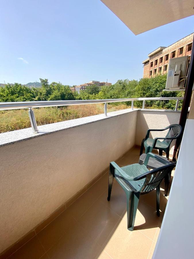Cozy & Modern 1Br Apart For 4 Guests Next To Medical University & Free Parking Stara Zagora Exterior foto